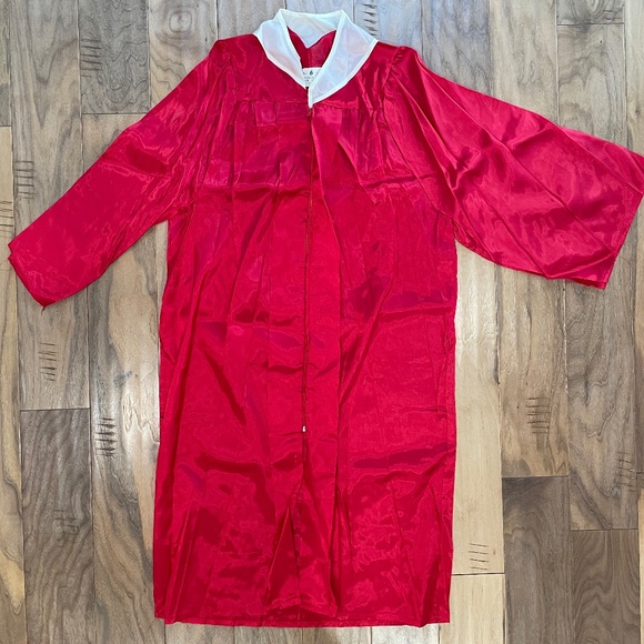 Excellent Condition Graduation Gown - Picture 1 of 8